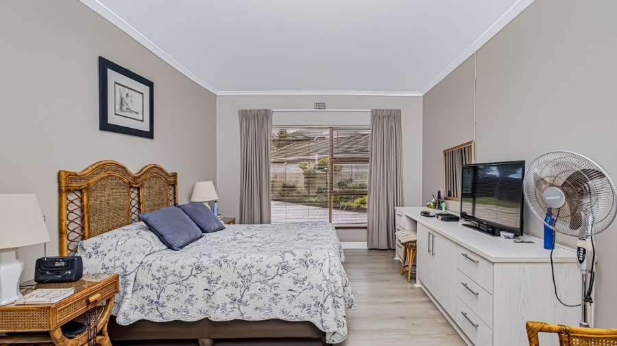 3 Bedroom Property for Sale in Monte Vista Western Cape